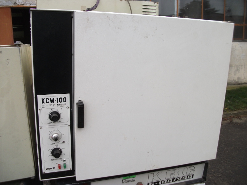 Cieplarka komora piec KCW-100 laboratoryjna Premed