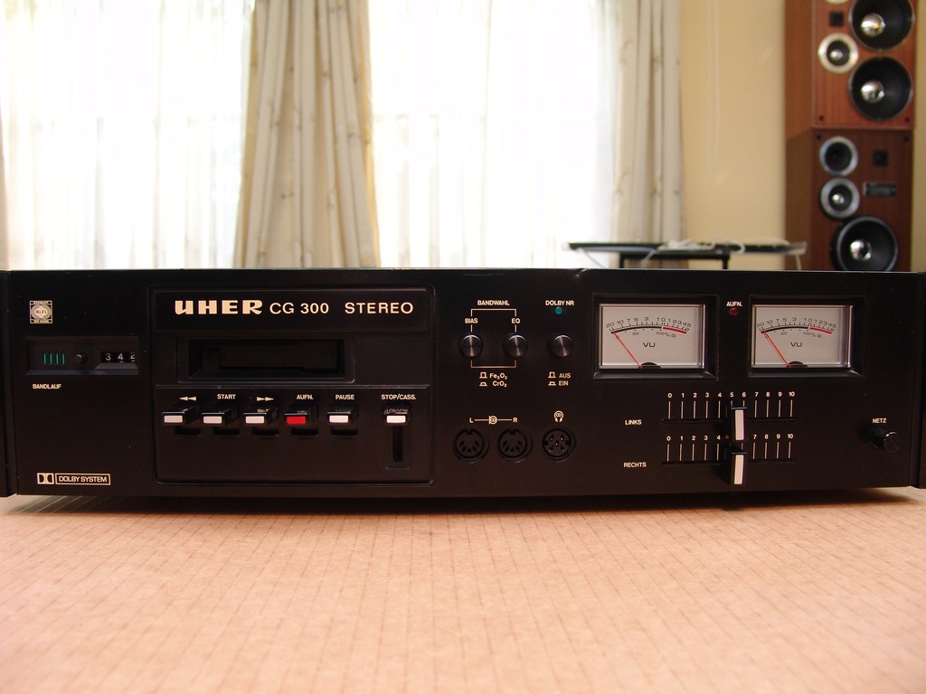 Magnetofon Uher CG300