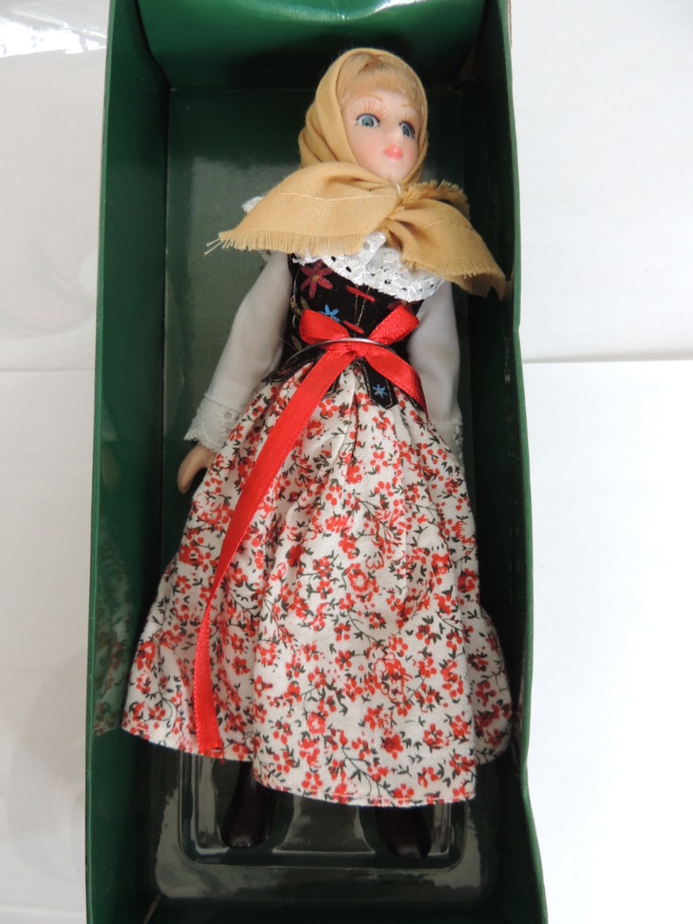 CUDOWNE LALKI Z PORCELANY DeAgostini 41