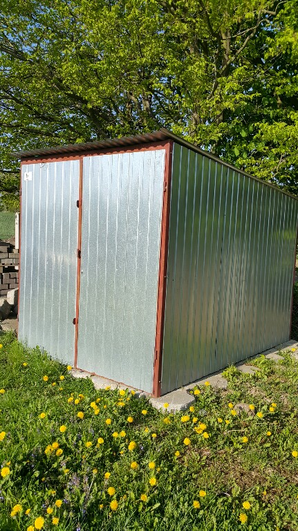 Garaż blaszany 2x3