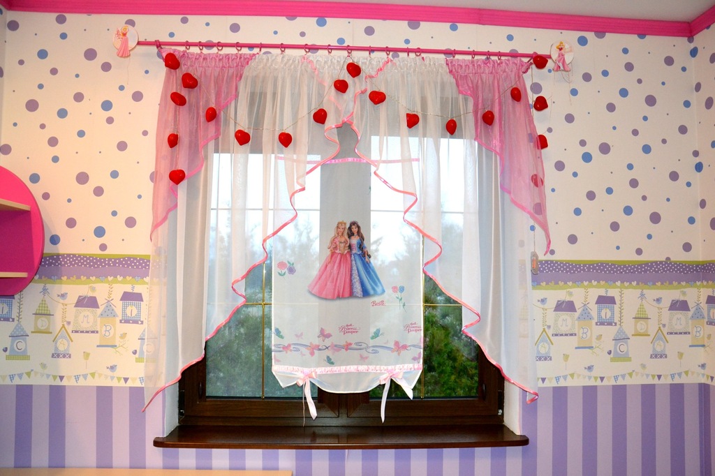 Piękna firanka dziecięca Barbie 150x140 ideał 