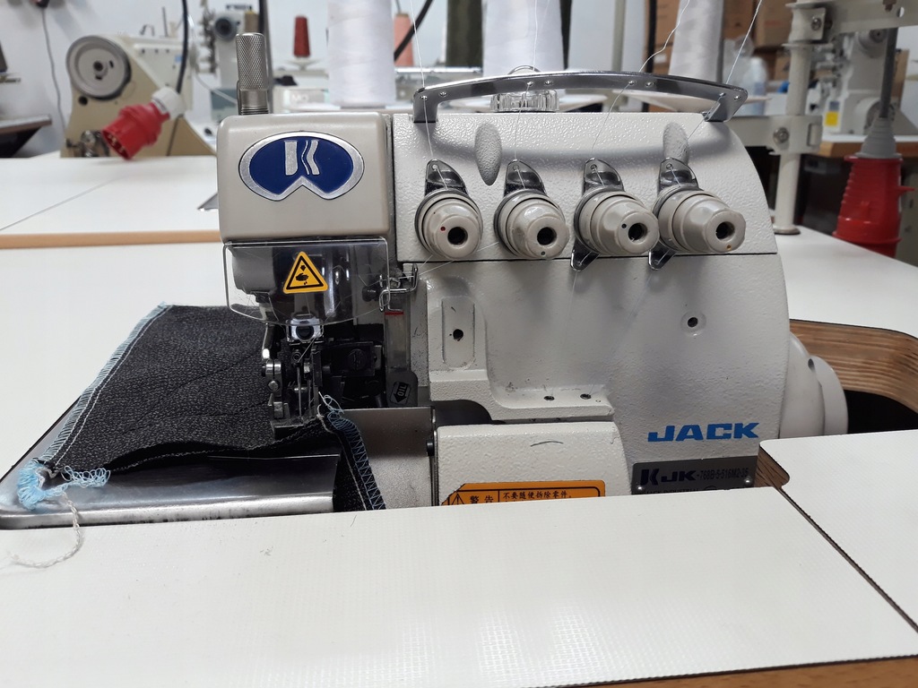 OWERLOK OVERLOCK 5 NITKOWY JACK 768