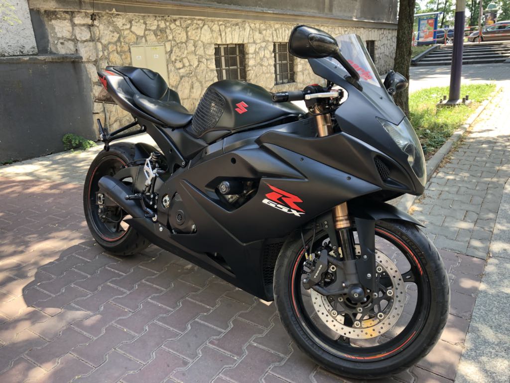 Suzuki GSXR 1000 k6