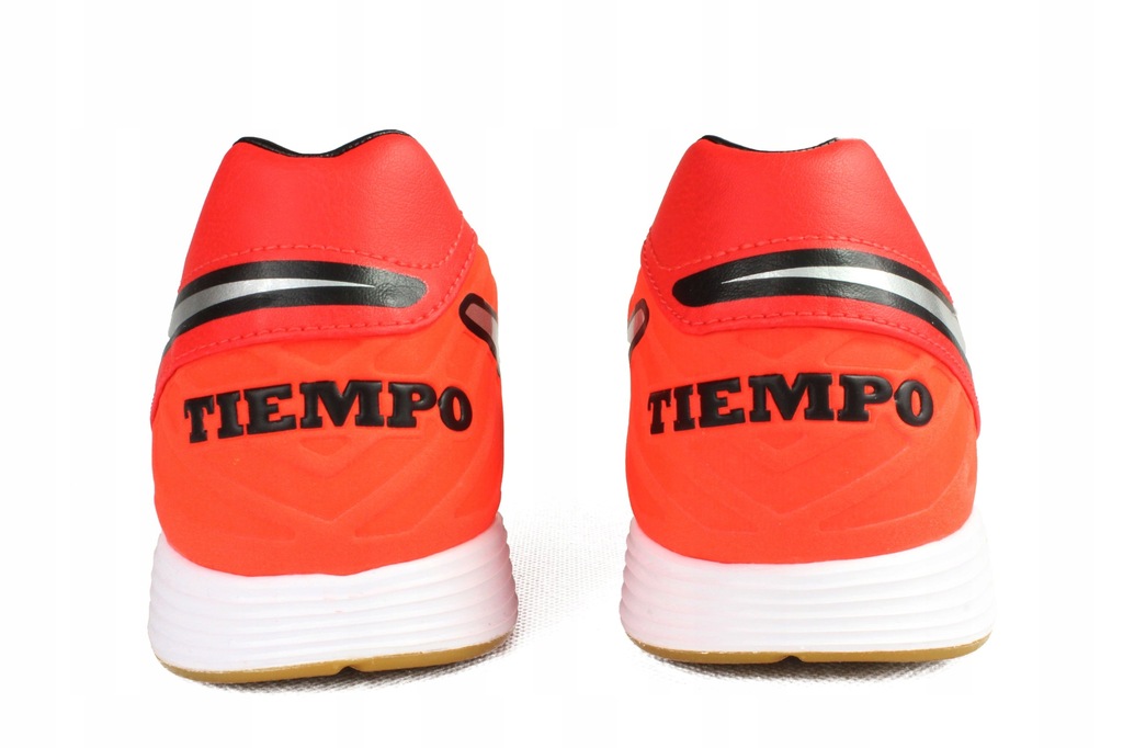nike tiempo mystic v ic