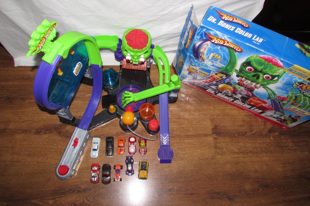 HOT WHEELS DR.BONES COLOR LAB + SAMOCHODZIKI 7245387197 oficjalne