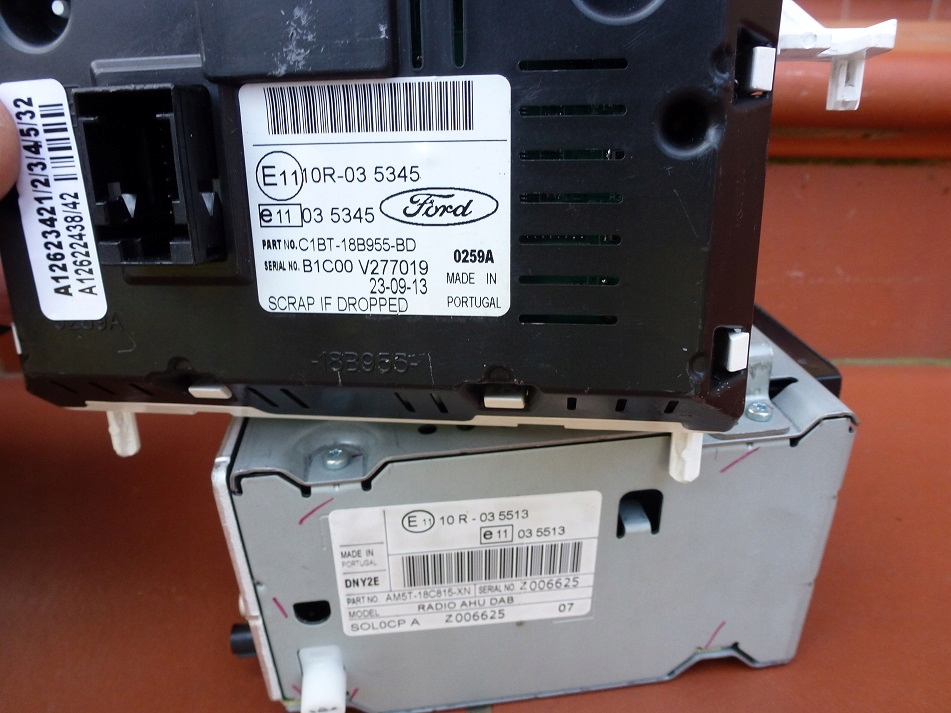 Radio Sony Ford Fiesta mk7 lift Ahu DAB KOMPLET 7544609339