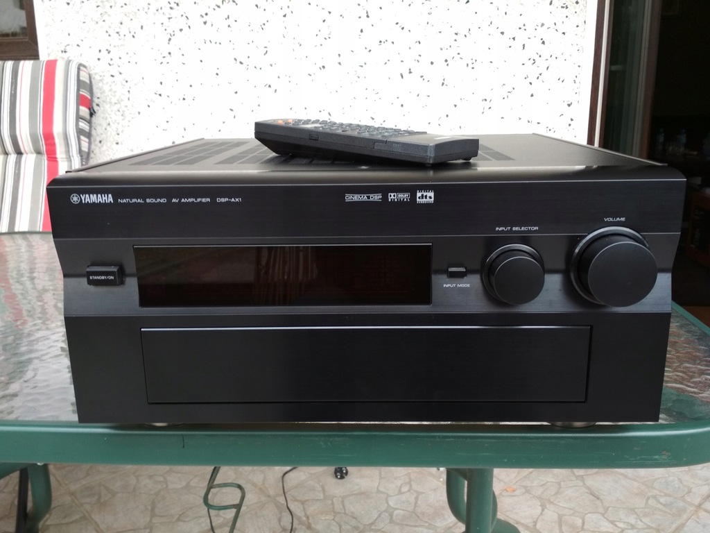 Yamaha DSP-AX1 z pilotem