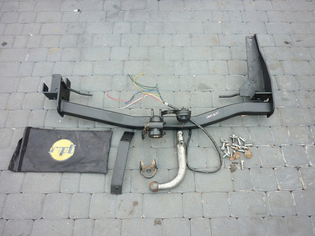 Hak holowniczy Infiniti FX35 FX45