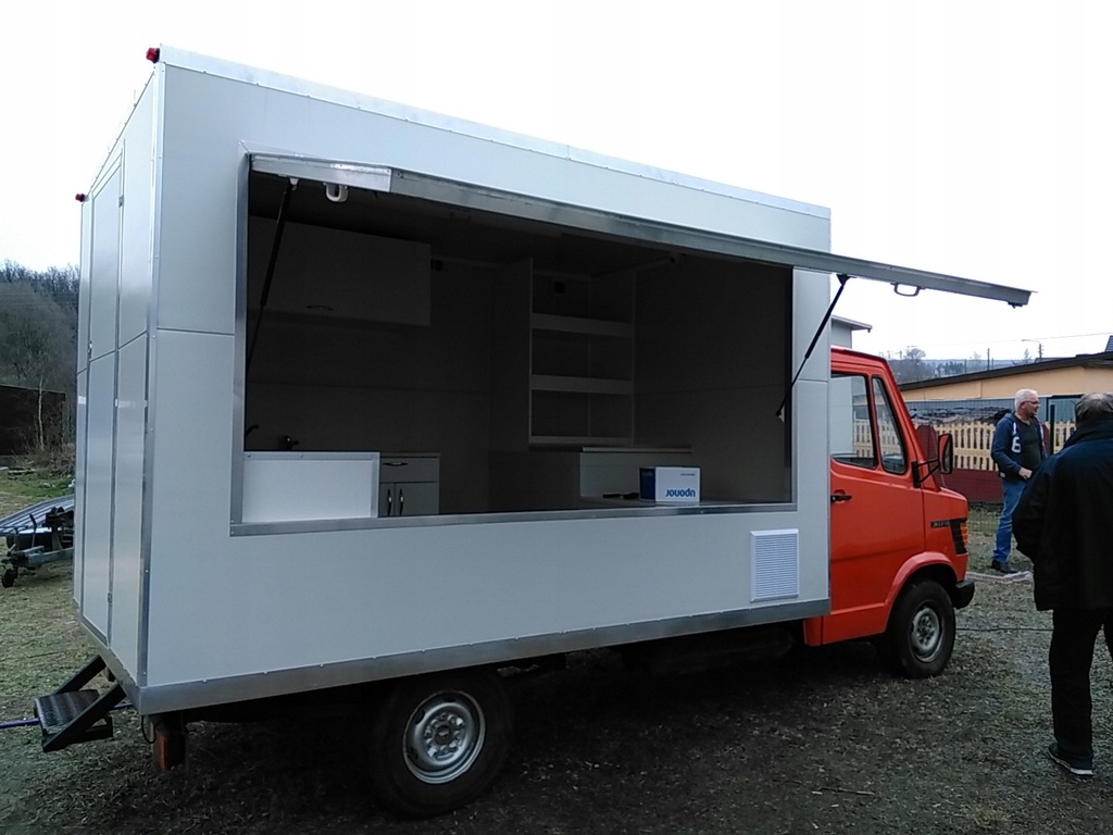 Mercedes kaczka Food Truck PRODUCENT zabudowa