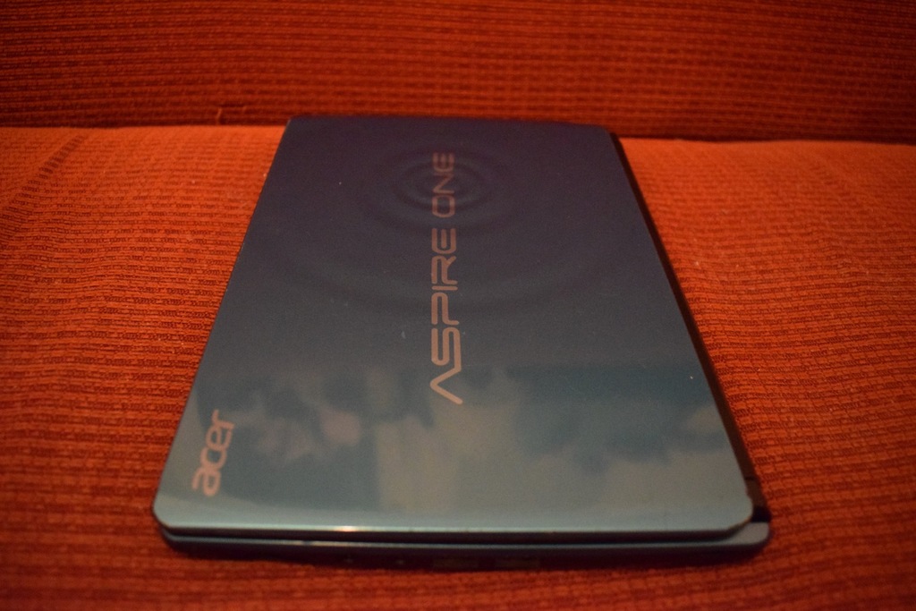 Netbook ACER Aspire One D270 - gratis pokrowiec!