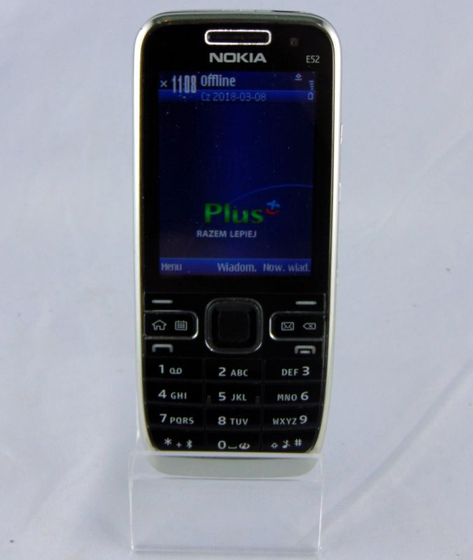 NOKIA E52
