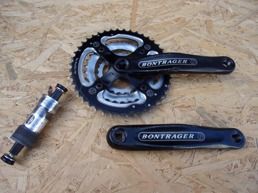 Korba Bontrager 44/32/22T 175mm Komplet Kwadrat 