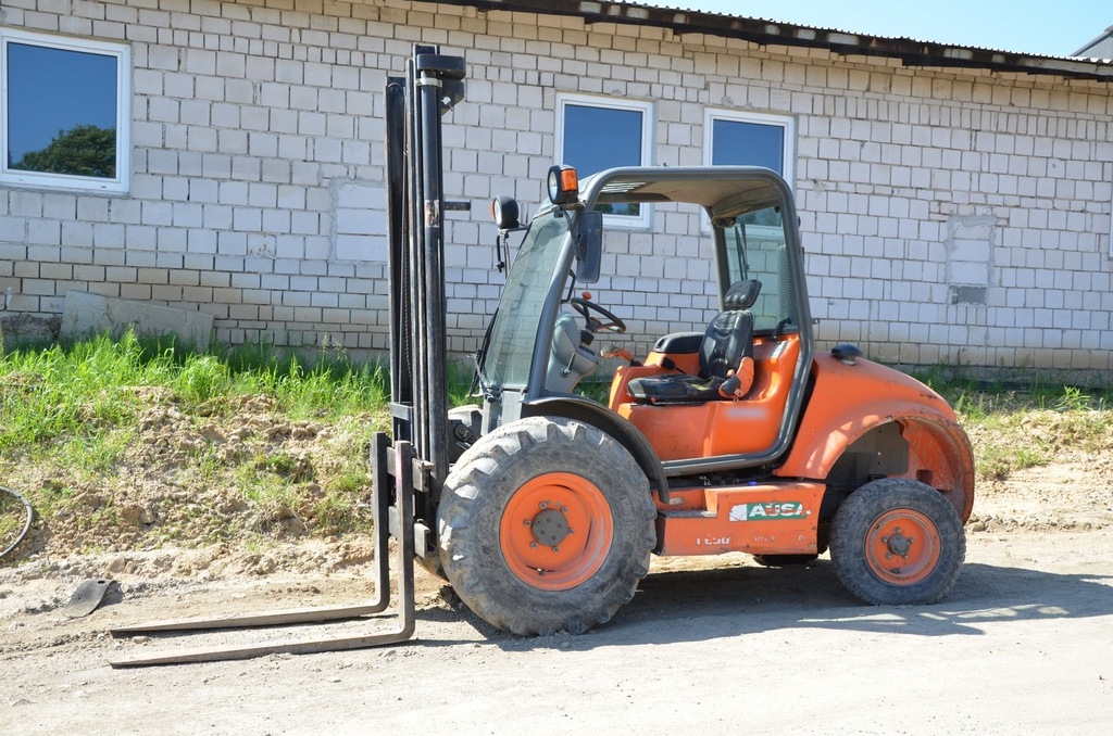 WÓZEK WIDŁOWY WIDLAK AUSA CH 250 4x4 UDŹWIG 2.5T