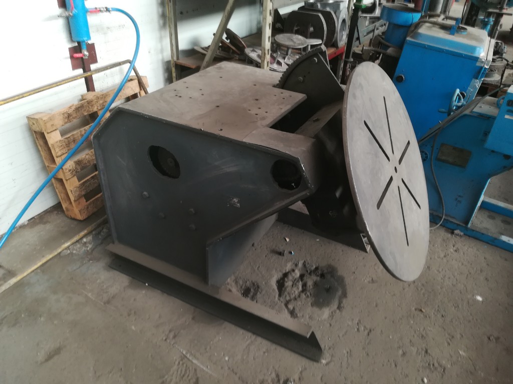 obrotnik manipulator spawalniczy