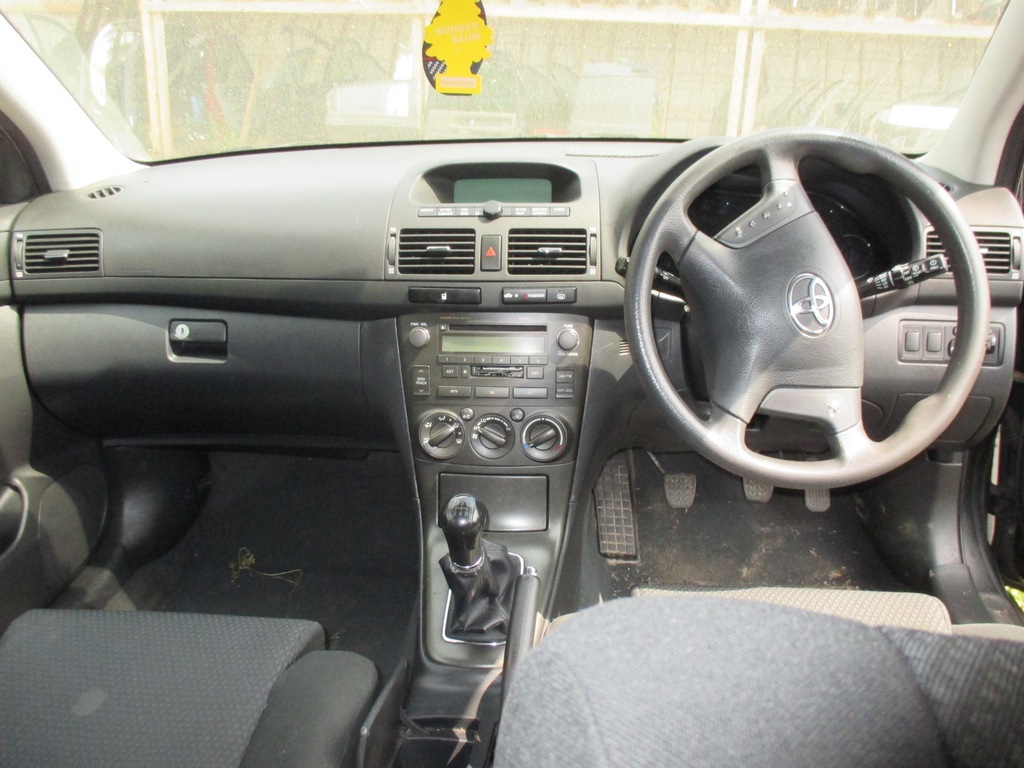 WNĘTRZE PLASTIKI ZAŚLEPKI DESKA TOYOTA AVENSIS T25