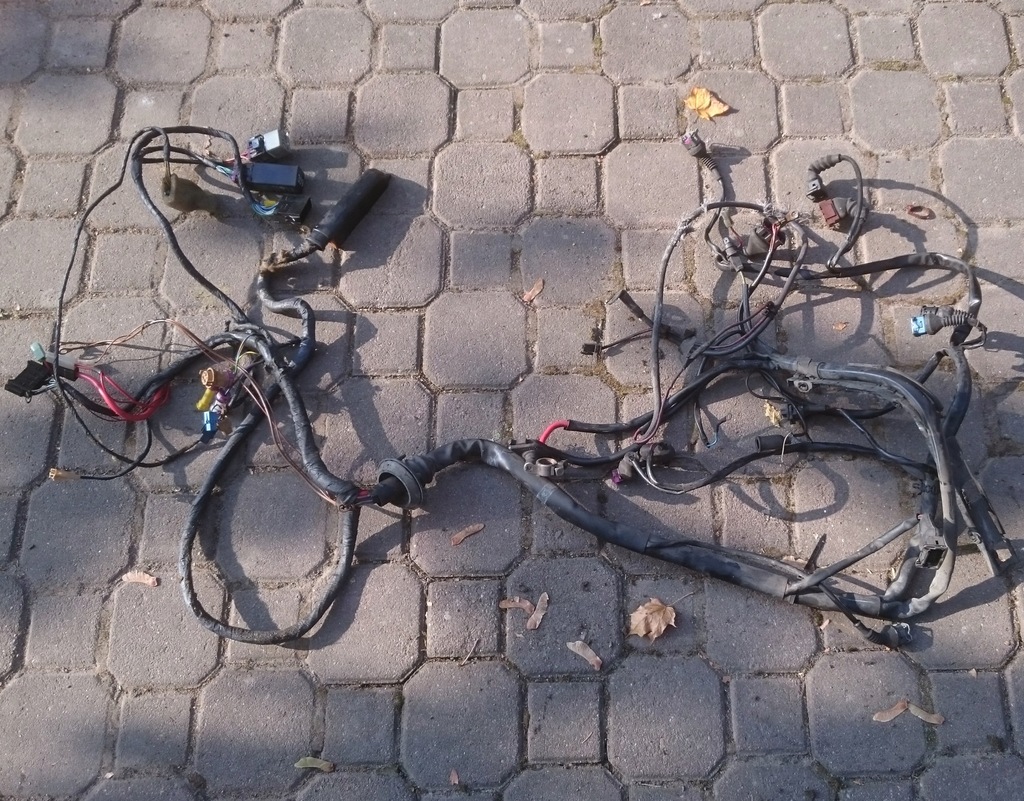 WIĄZKA SILNIKA AUDI 80 B3 1,8 PM 90PS PRZEKAŹNIK