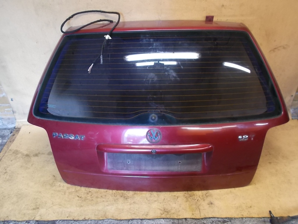 VW PASSAT B5 KLAPA TYLNA TYŁ KOMBI BORDOWY