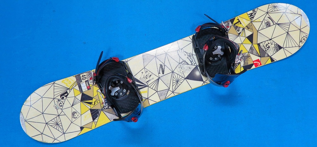 snowboard HEAD TRIBUTE jr 140 cm ROCKER