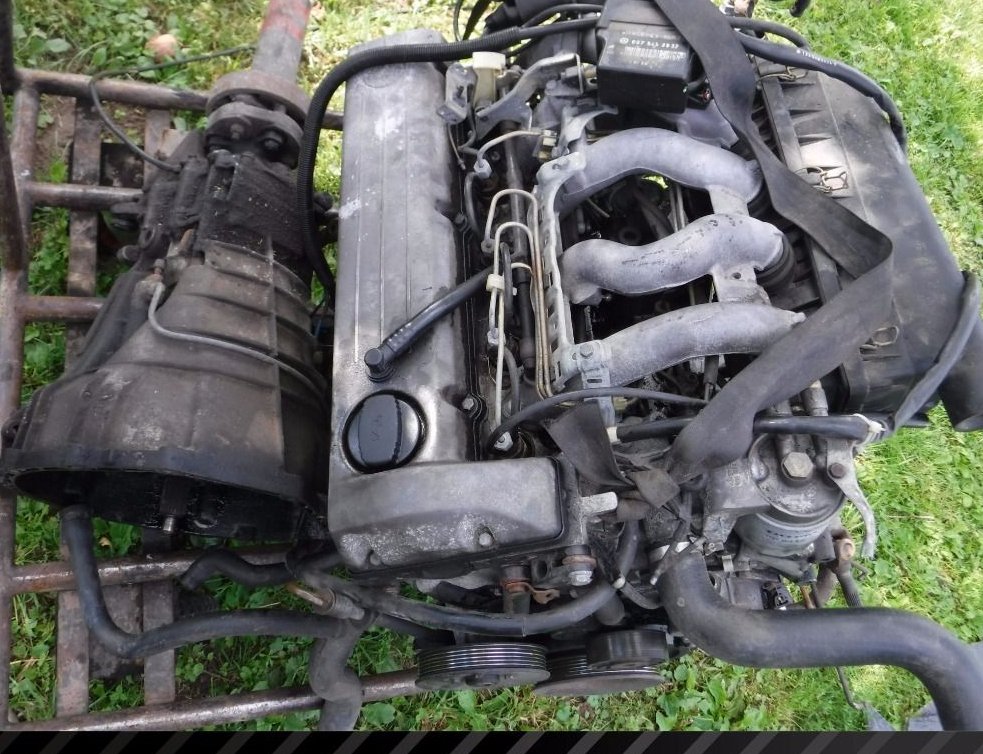 MERCEDES W124 2.5 D SILNIK KOMPLETNY SKRZYNIA