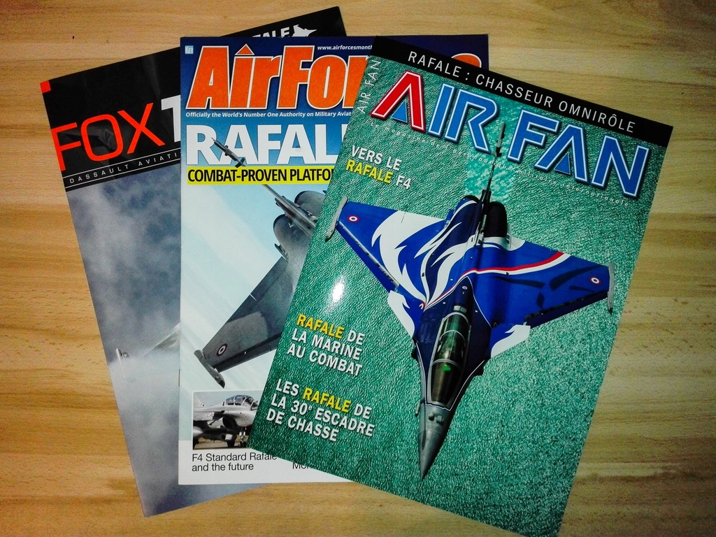 3 broszurki reklamowe Dassault Rafale