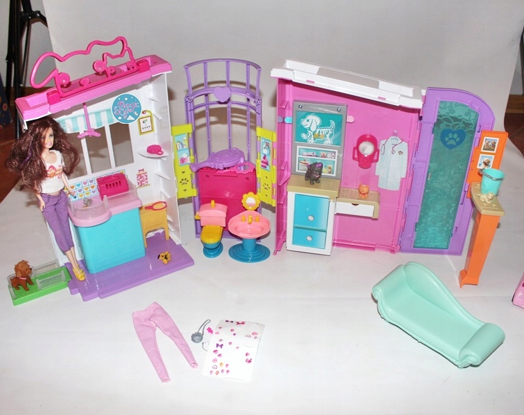 BARBIE LECZNICA DLA ZWIERZĄT Domek dla Lalek Psy