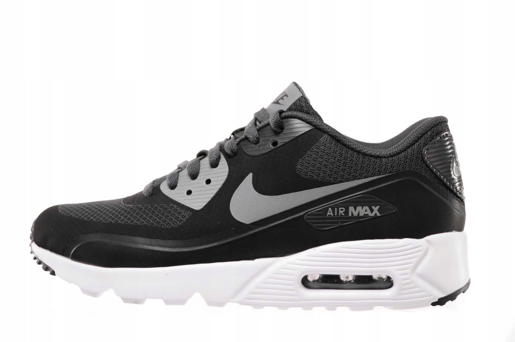 nike ultra essential 90