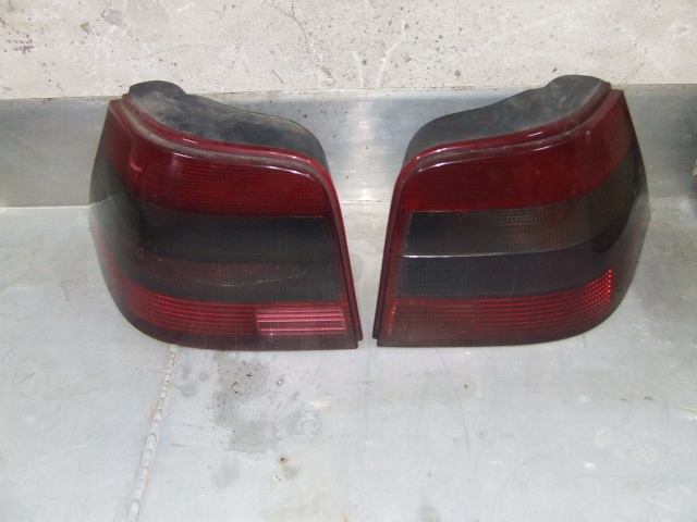 Lampy tylne dymione Golf IV 2.0 4motion