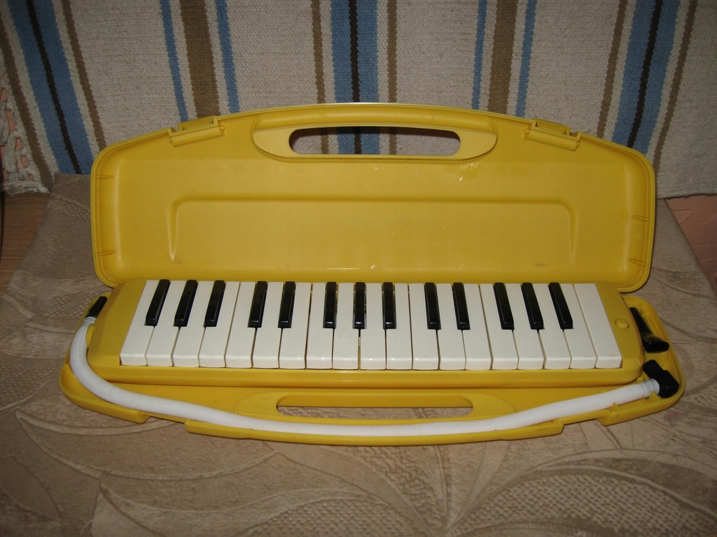 Harmonijka klawiszowa melodyka melodyjka 32