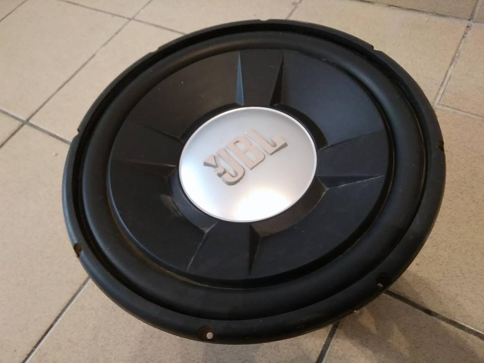 Głośnik JBL GTO1502D 1200W 38cm głośnik 300W RMS