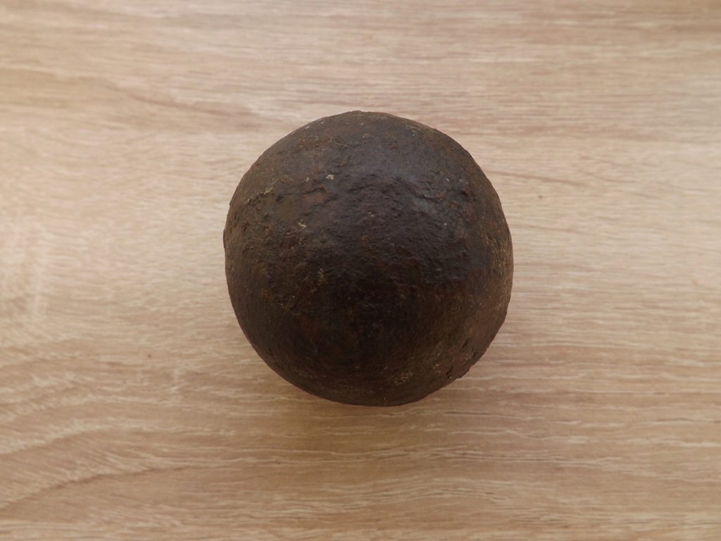 Kula armatnia średnica 52mm.Rzadkość.