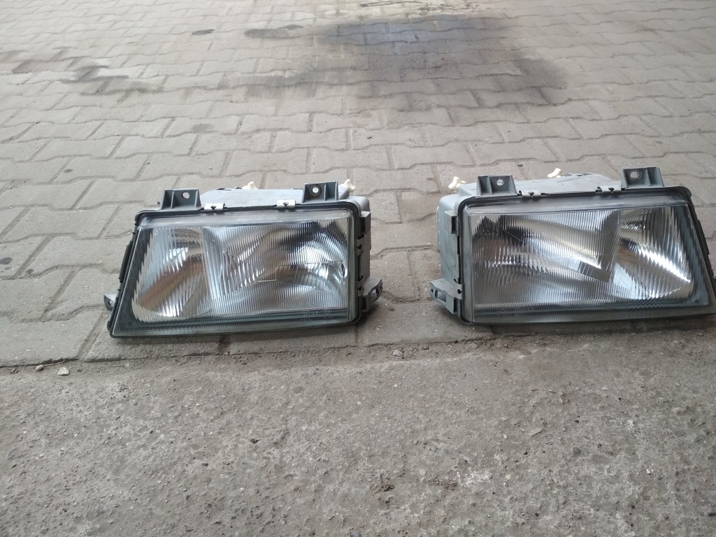 Lampy (Reflektory) Przód sprinter 312