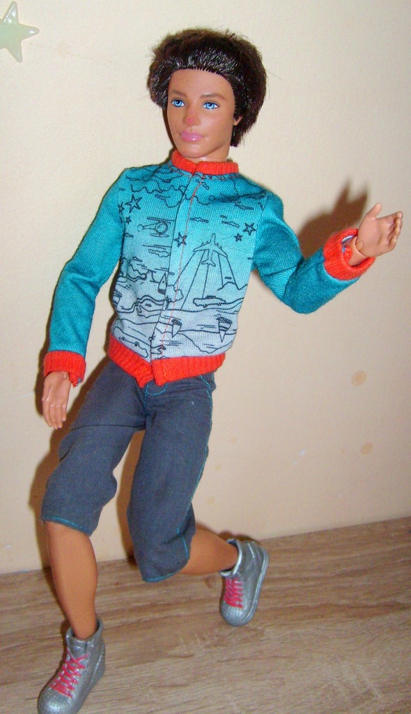 Barbie Fashionistas Ken Sporty 2011 Mattel