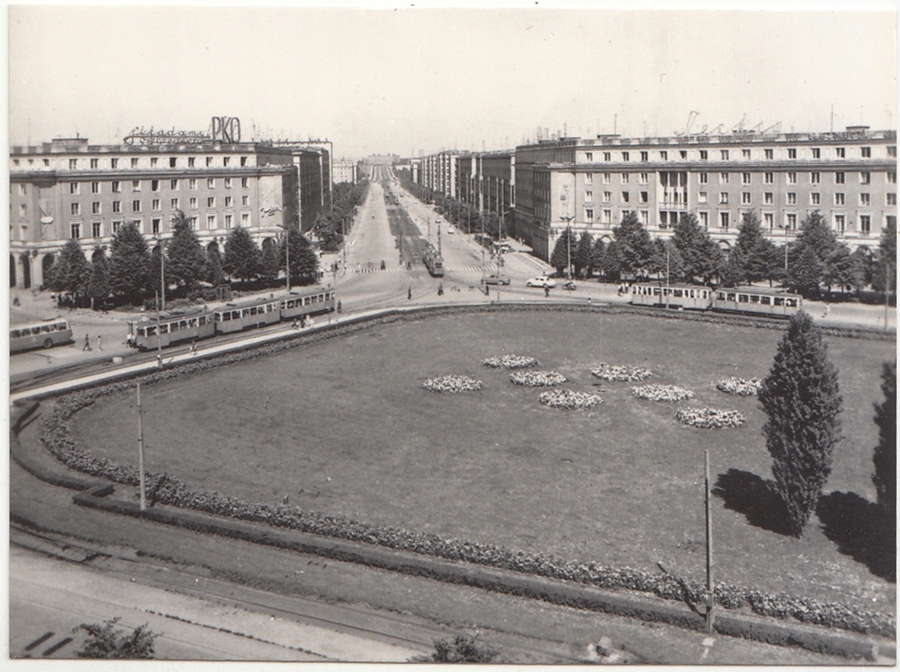 KRAKÓW NOWA HUTA PLAC CENTRALNY  FOTO HERMANOWICZ