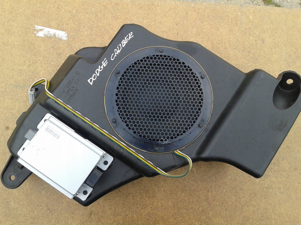 GŁOŚNIK TUBA SUBWOOFER WZMACNIACZ DODGE CALIBER