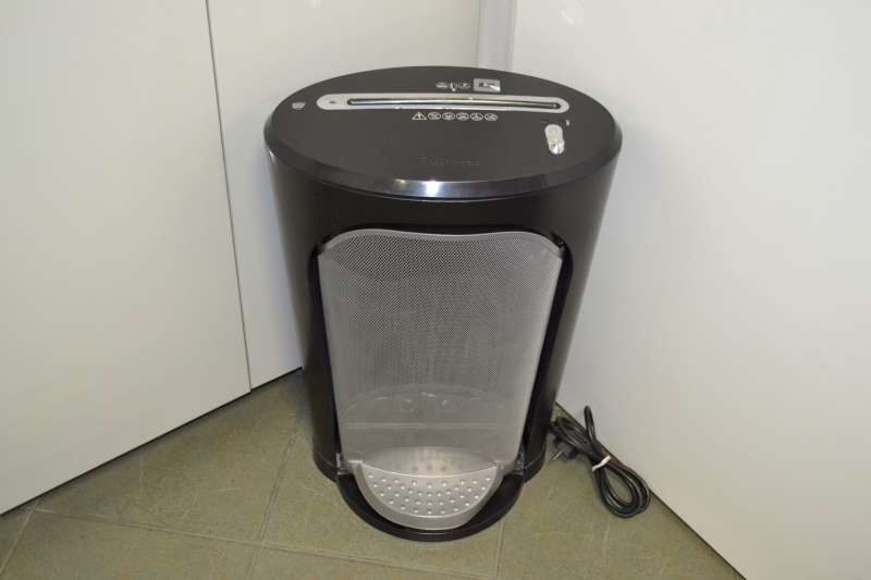 NISZCZARKA FELLOWES DS-1 CRC 30101
