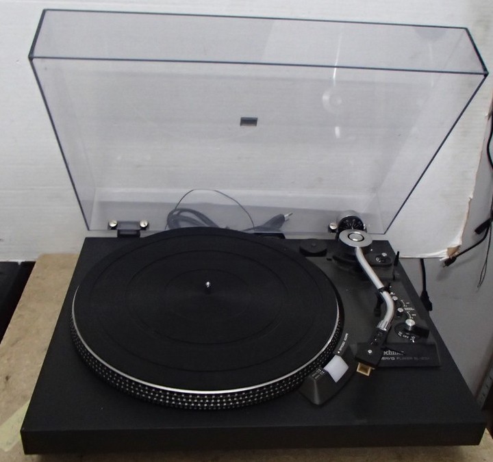 Gramofon   TECHNICS SL-23A Rok 1976