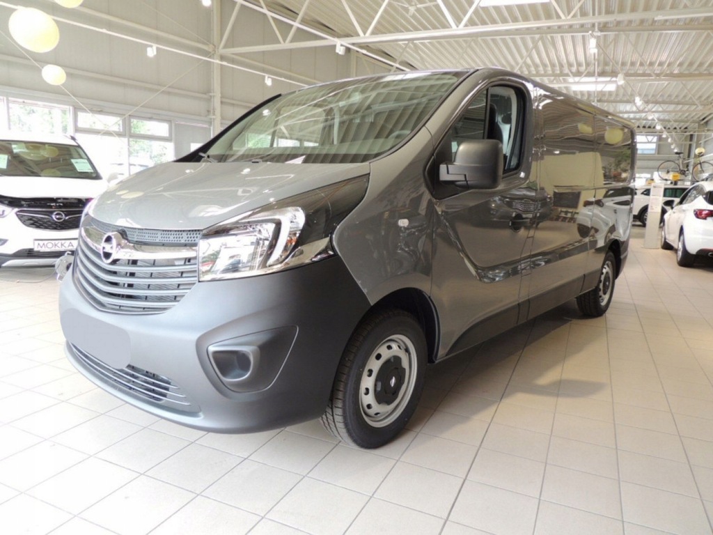 Opel vivaro long