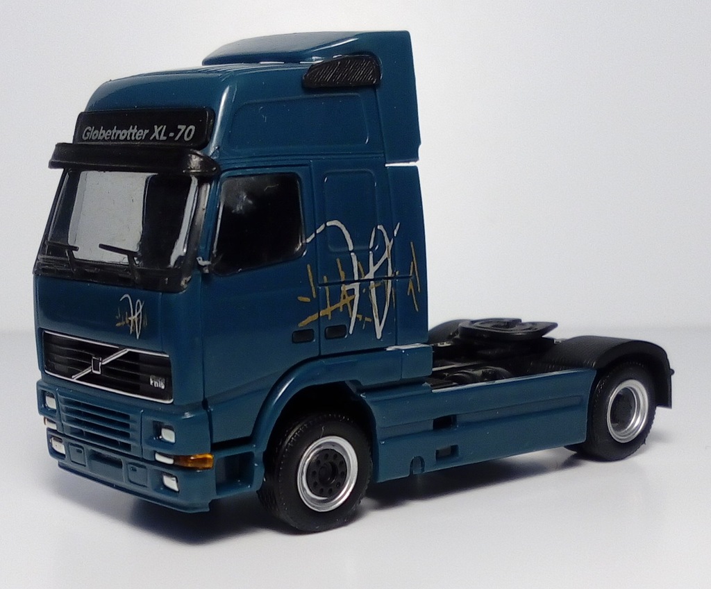 VOLVO FH12 GLOBETROTTER XL-70