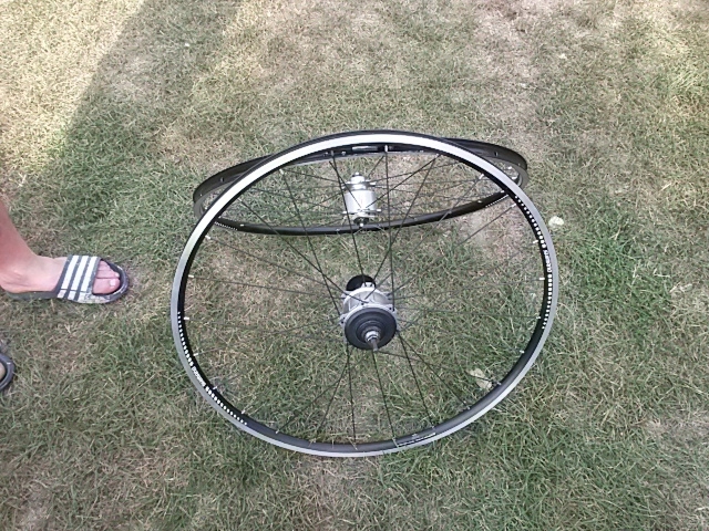 dwa koła rowerowe shimano WH 8R25 nexus nowe