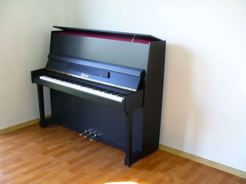 PIANINO czarne  CALISIA  RAPSODIA  STAN BDB