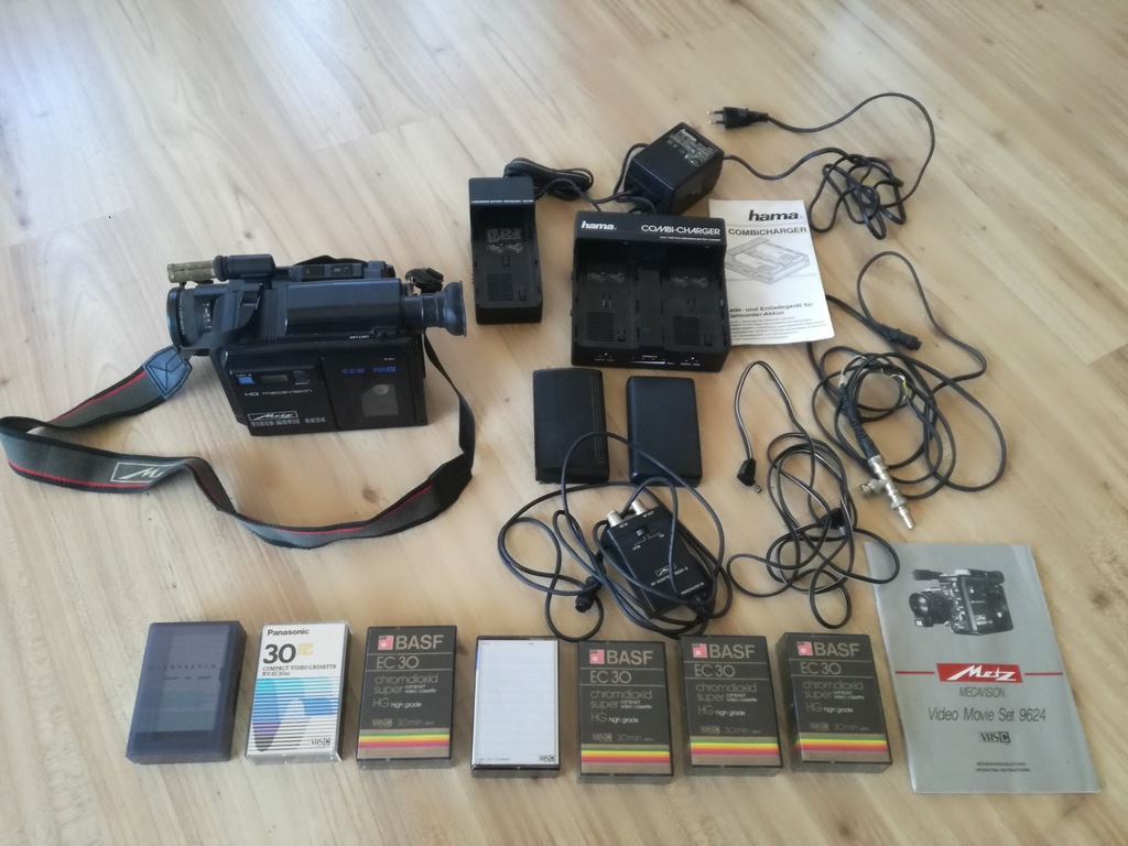 kamera VHS-C METZ 9624 + kasety BASF i Panasonic