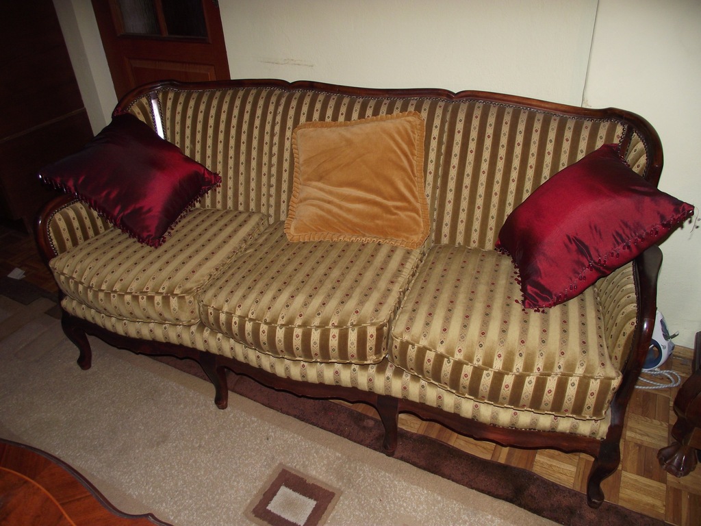 Sofa + 2 fotele z podnóżkami antyk