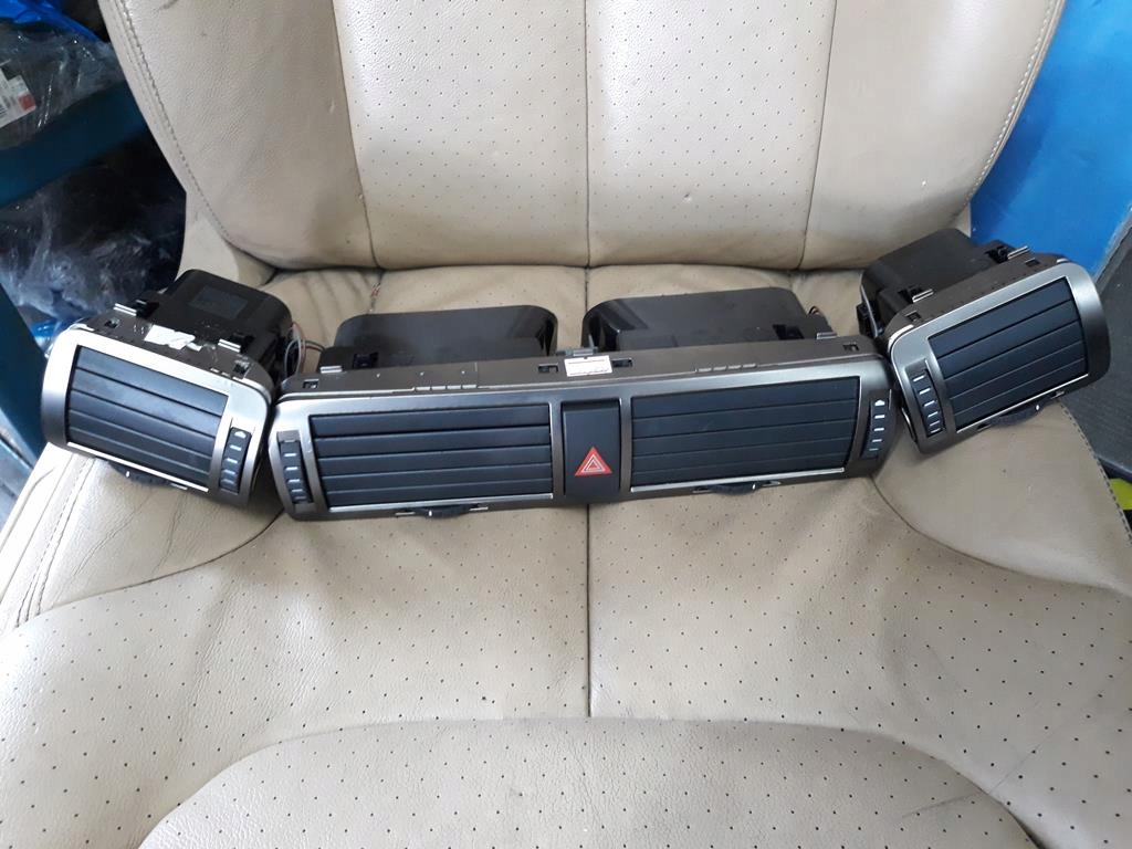 Kratki Nawiewu Skoda SuperB I Komplet