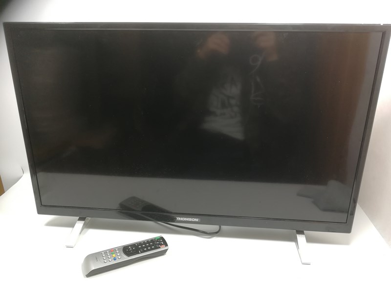 TV THOMSON 32FA3103 + PILOT