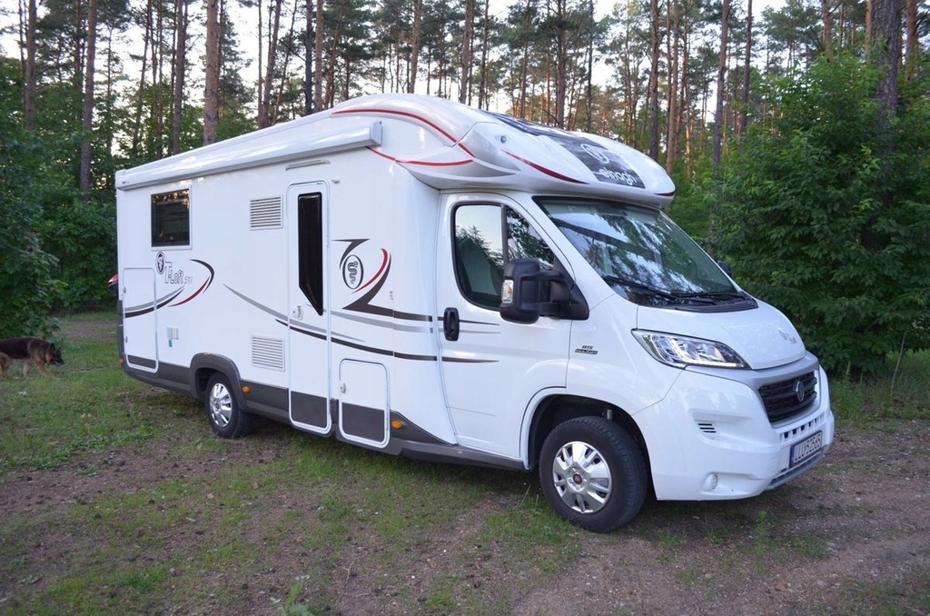 Kamper Elnagh 32 tyś km T-loft 591 + skuter Honda