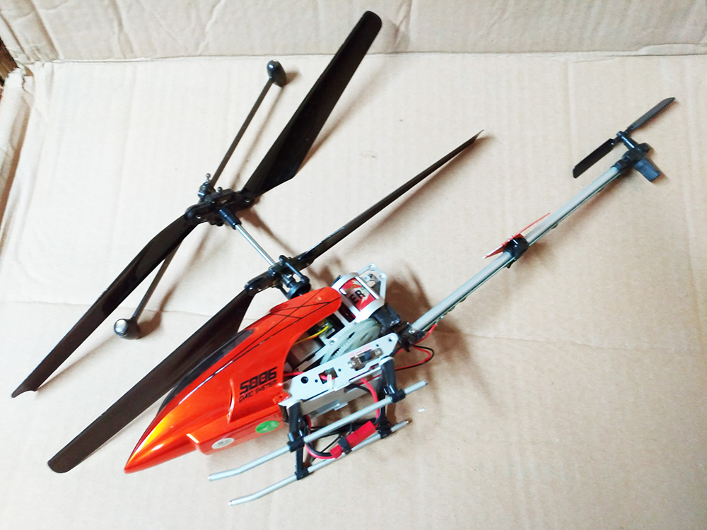 HELIKOPTER STEROWANY DO NAPRAWY LUB NA CZĘŚCI S006