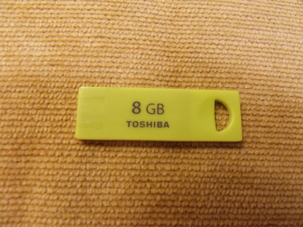 Pendrive TOSHIBA 2,0  8 GB