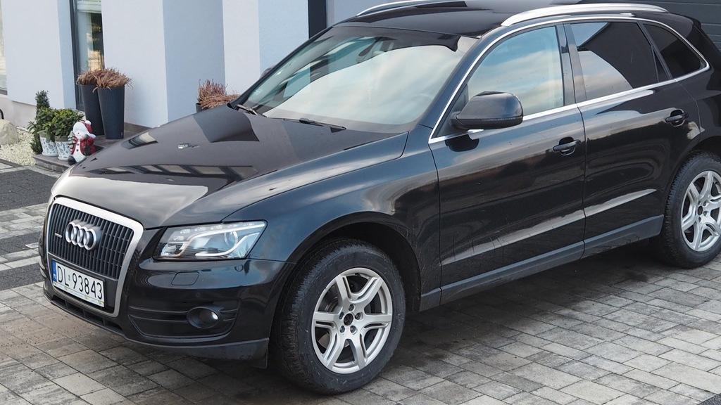 AUDI Q5  2.0TDI  59.900 ZŁ BRUTTO 23 VAT