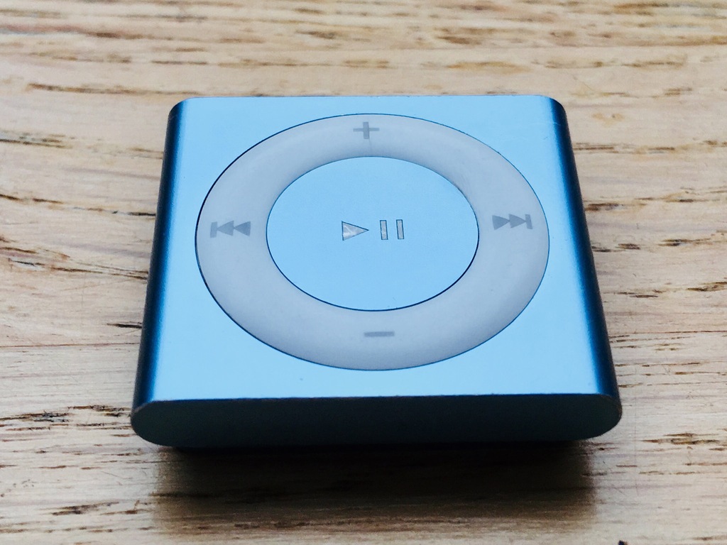 Apple. iPod Shuff.l 2GB. 4 generacja. Niebieski.