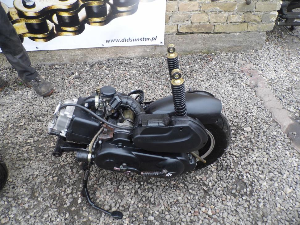 SILNIK DO CHIŃSKIEGO SKUTERA 50CCM 4T NA KOŁO 10''